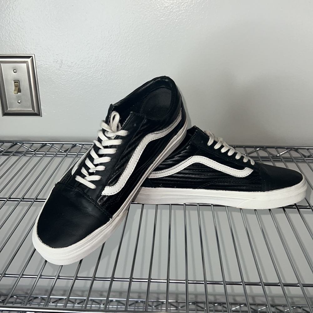 Vans low top